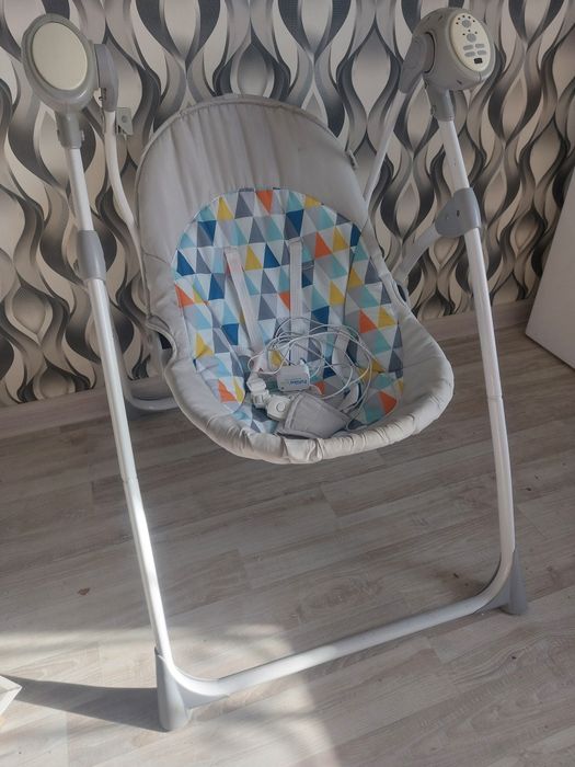 Продоется шезлонг