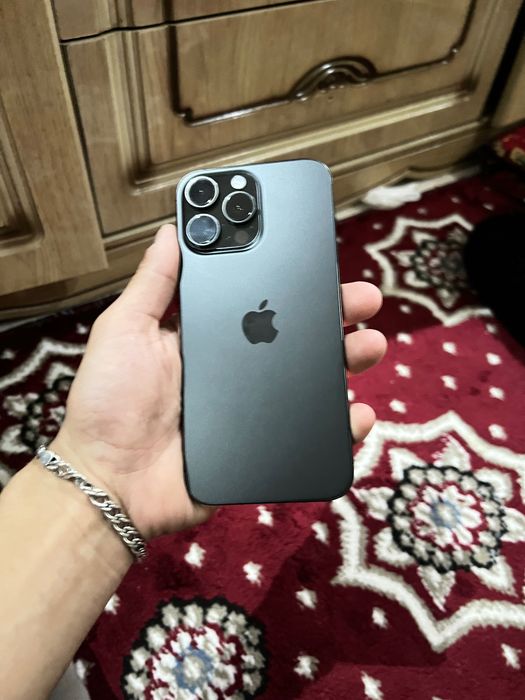 Iphone 16pro max 256 gb srochno sotiladi
