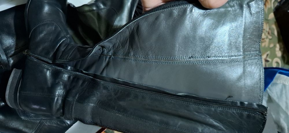 Продам сапоги высокие. Чисто кожаные Италия.