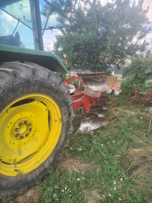 tractor John Deere 3650 + Plug NIEMEYER – Stare foarte bună de funcționare