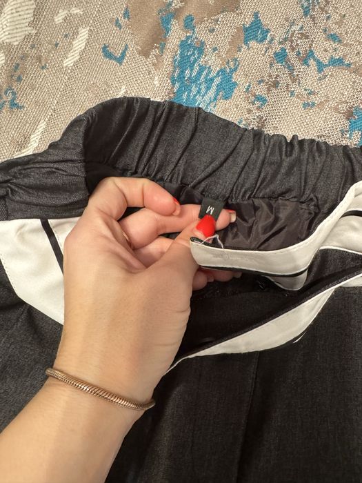 Продам стильную юбку