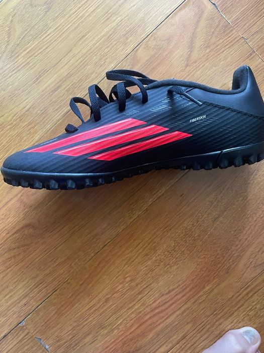 Adidași F50 Club turf sintetic negre mărime 39 1/3