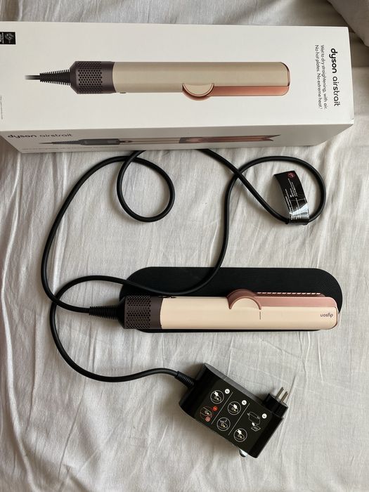 Продам dyson airstrait