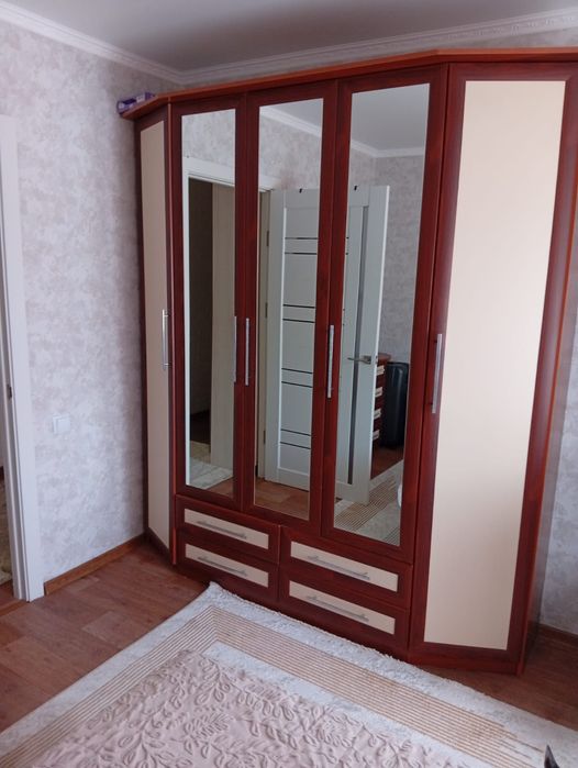 Продам спальный гарнитур