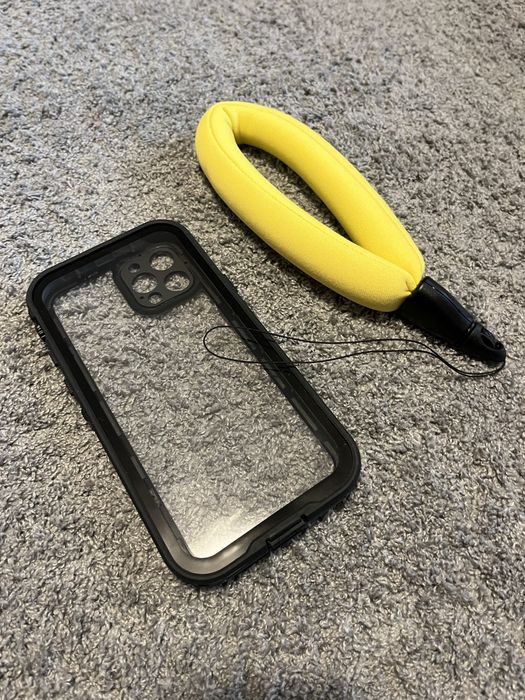 Husa / Carcasa impermeabila Iphone 12 Pro + floating strap