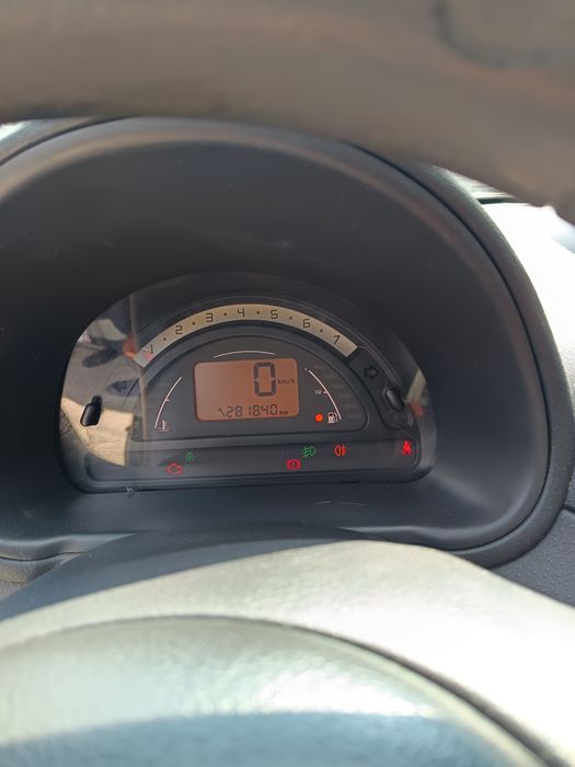 Vând Citroen C2! 1.4 HDI