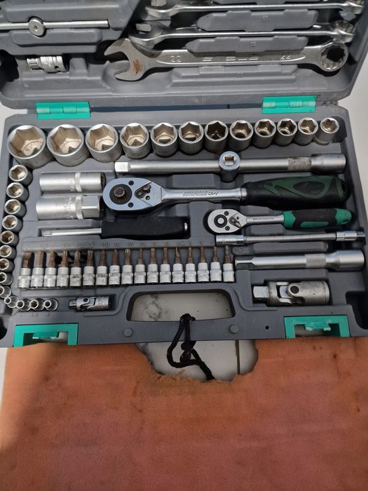 Продам набор инструментов