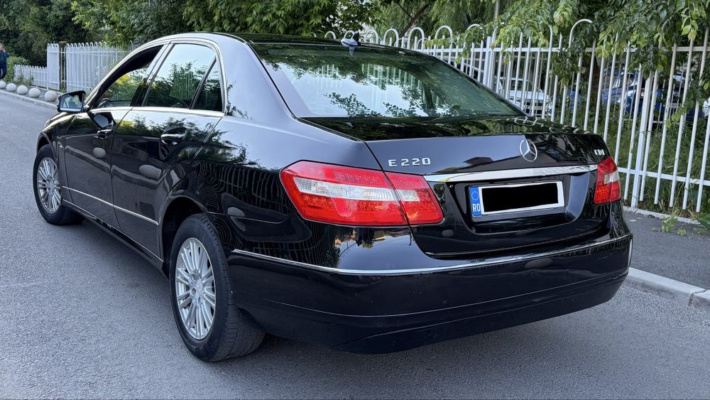 Mercedes E Class  - 2012 - ELEGANCE - 7G-TRONIC