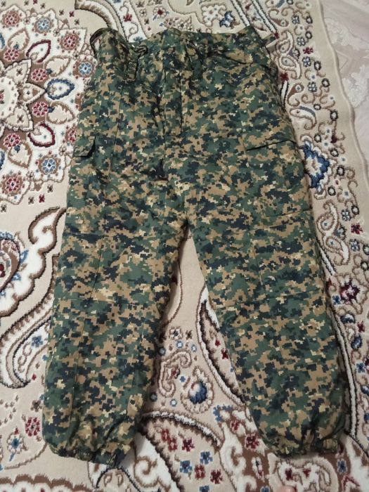 Продам спец одежду.