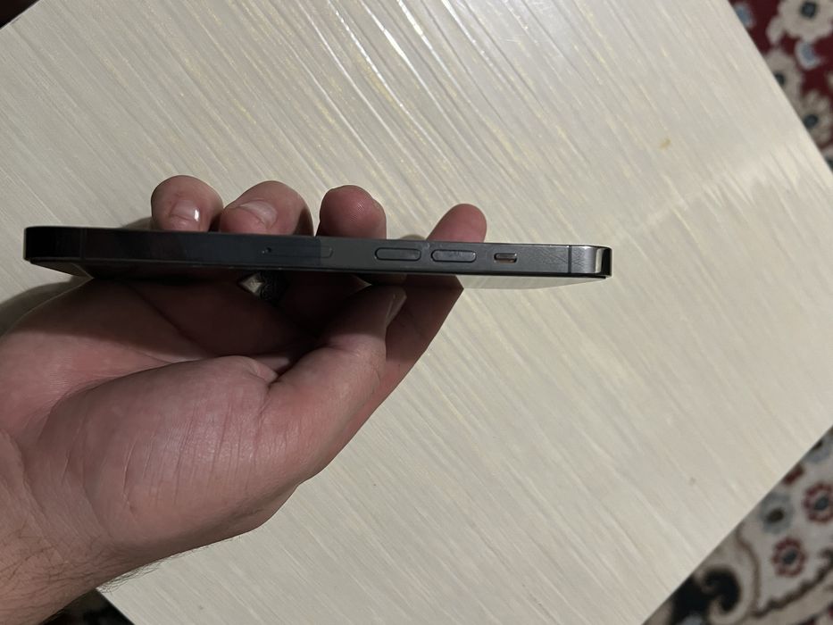 Продается айфон 13 про