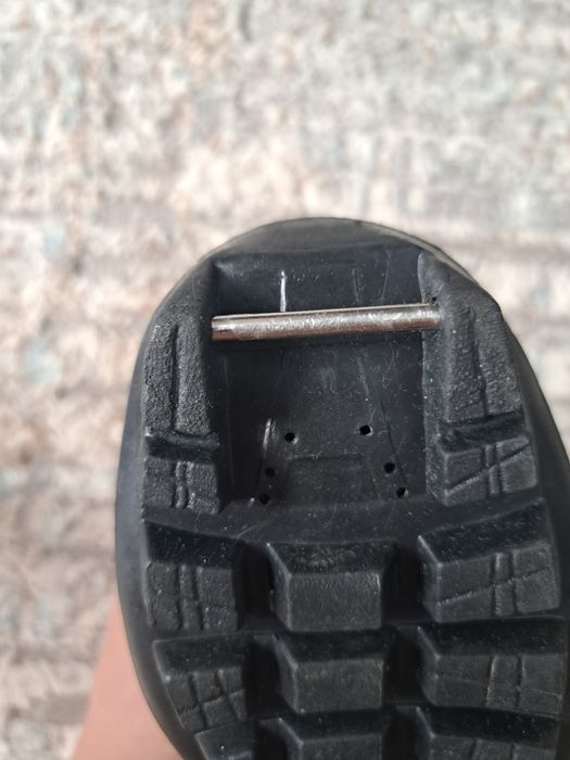 Продам лыжи весь набор