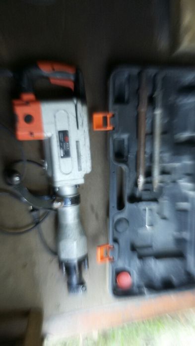 Отбойный молот, электрический