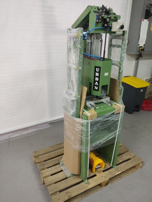 Автоматична винтонавивна машина Urban - Германия