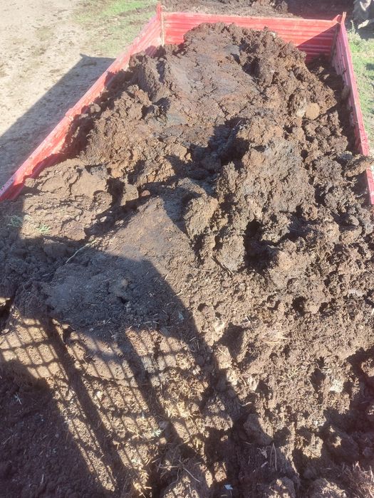 Mranita,pamint vegetal,negru și pamint nisipos