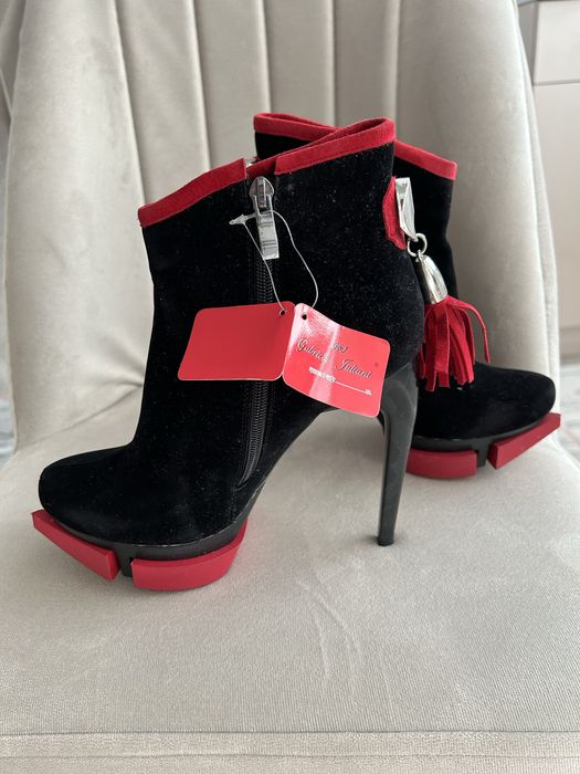 Боти черно с четвено