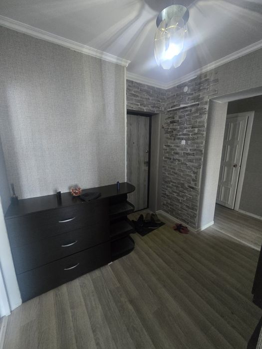 Сдам 2х комн квартиру