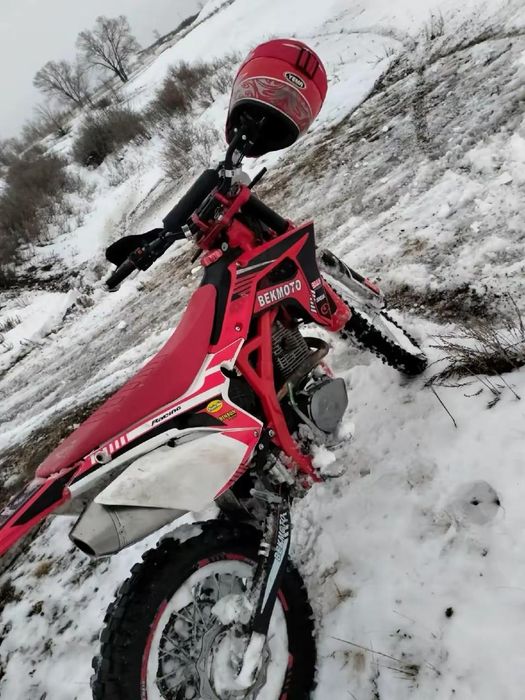 Продам мотоцикл бек мото