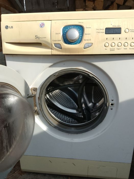Стиральная  машинка автомат