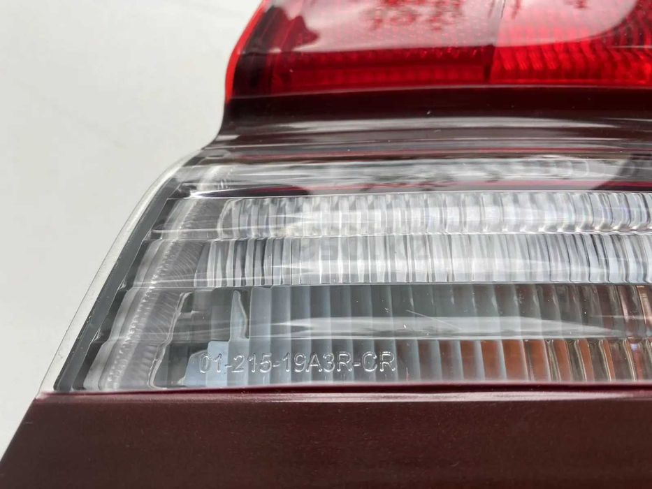 Фонарь задний правый Nissan Cefiro 32