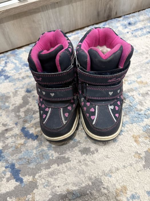 Продам зимние ботинки