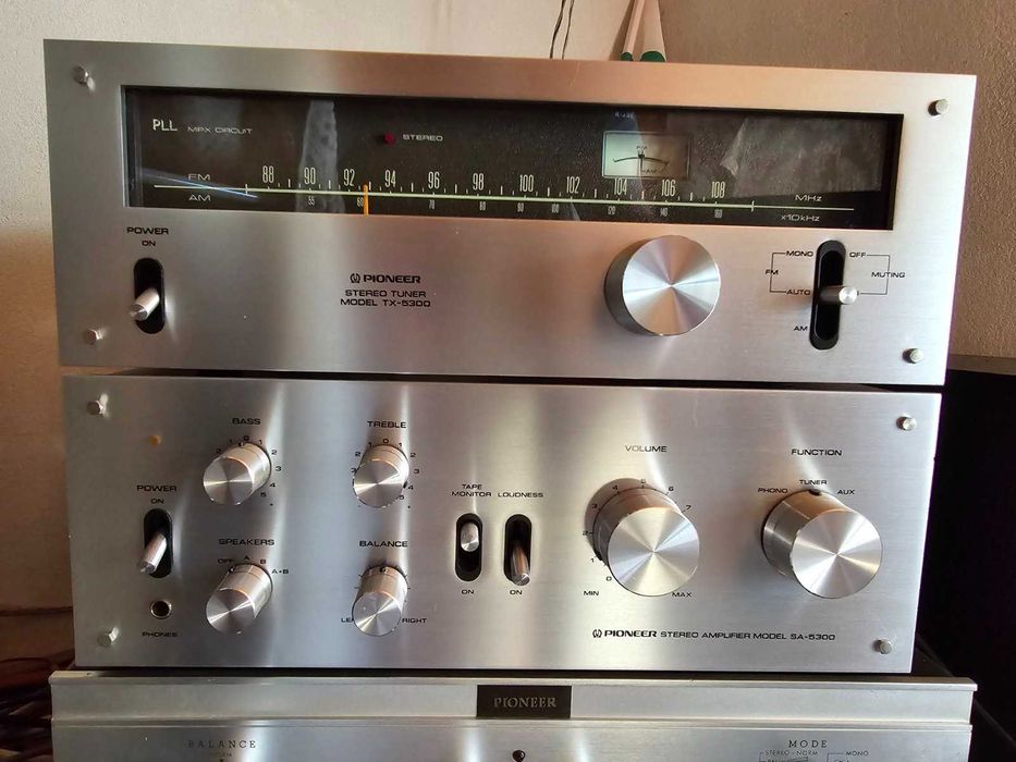 Продавам усилвател Pioneer SA 5300 и тунер Pioneer TX 5300
