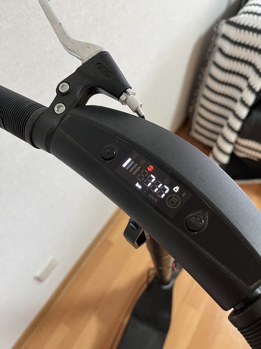 Продам электросамокат Neoline T24