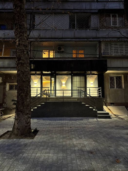 Продаю своя Новый Hi-Tech Office Ул.Мукумий Diet Cafe 100м2 1-линия