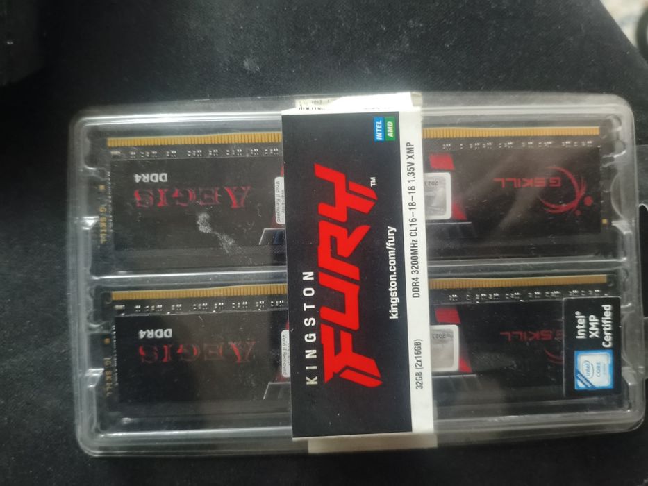 Озу DDR4 16 гб ОЗУ
