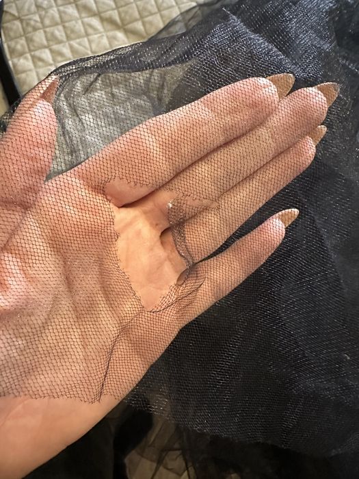 Официална черна рокля с паети