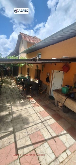 Продава се Къща в с. Николаево, Област Плевен - 196 кв.м за 256 €/кв.м - Снимка #1