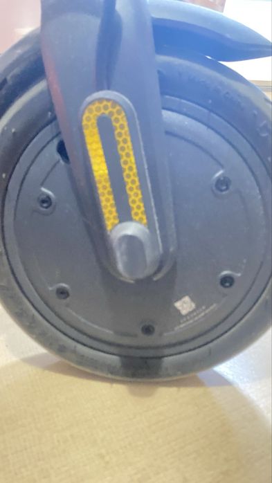 Trotinetă electrică Xiaomi Mi Electric Scooter Essential