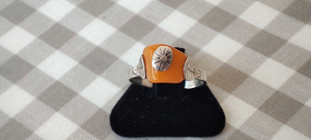 Сребърен Пръстен с Жълт Кехлибар 2.14 гр / Проба 925