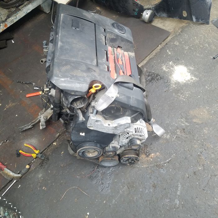 Двс мотор двигатель на Volkswagen Polo