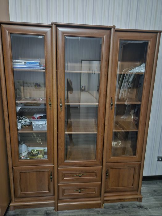 Продам шкаф большой