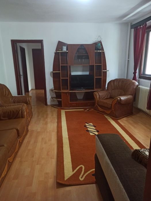 Inchiriere apartament 3 camere