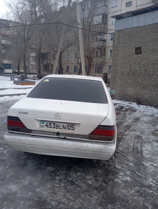 Авто Мерседес 140