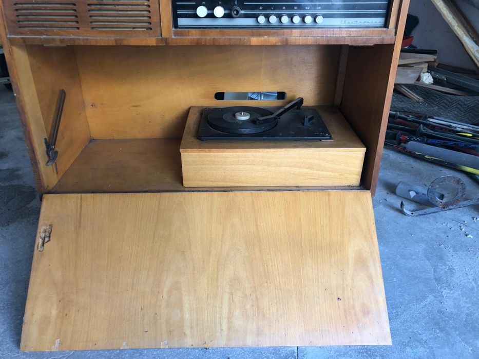 Radio vintage pe lampi Traviata 3 cu pick-up