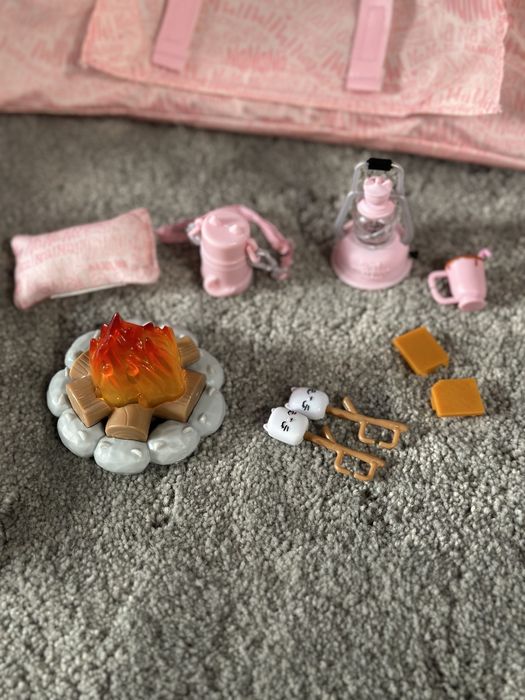 Na na na surprise палатка за кукли