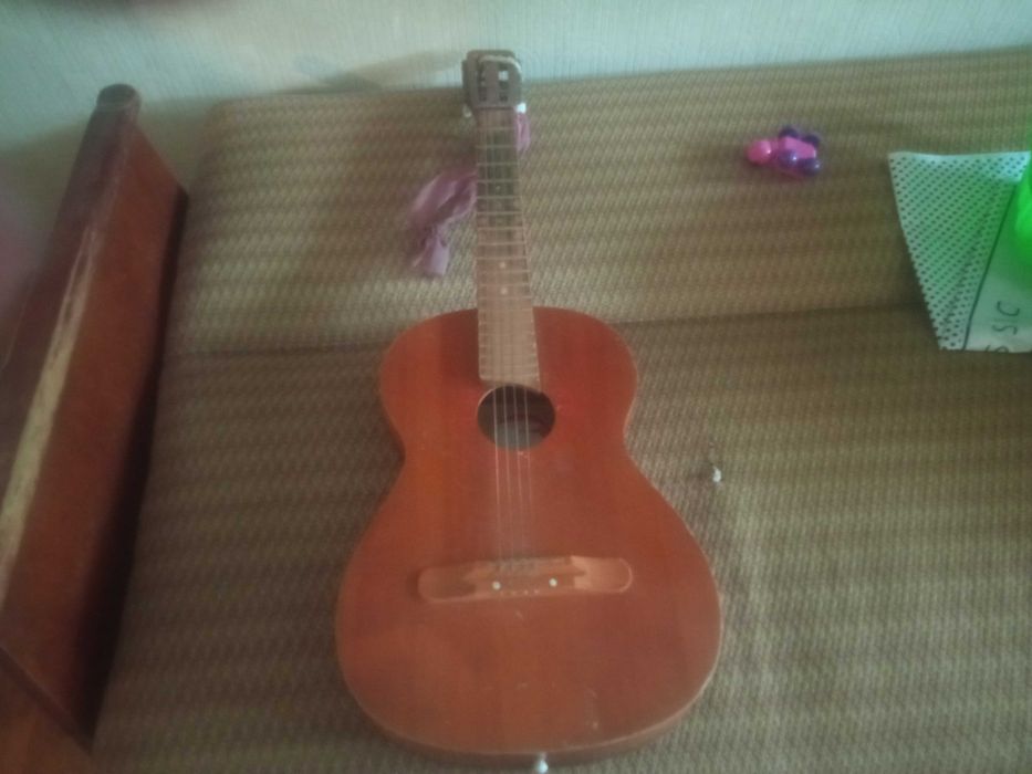 Продается гитара