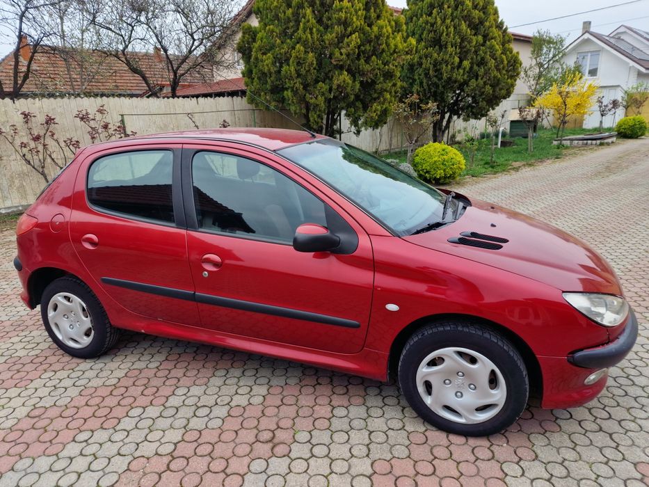 Mașină Peugeot 206 an 2003 motor 1.4 l  UNIC PROPRIETAR