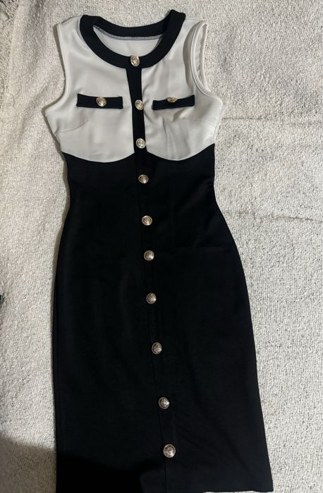 Рокля класическа