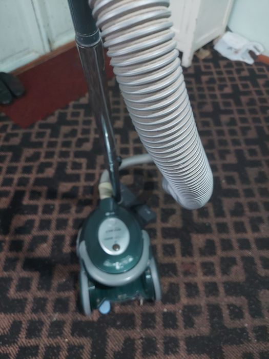 Пылесос  LG в хорошем состоянии