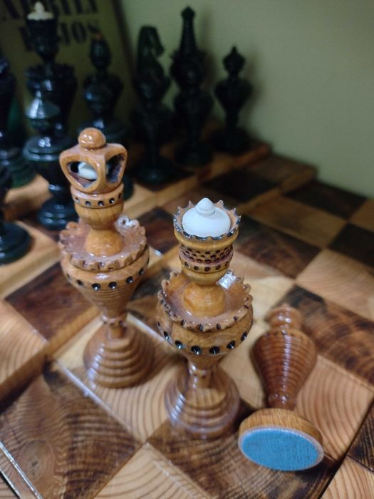 Tabla de sah 3D, din lemn.