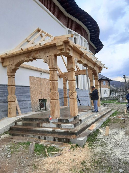 Porti maramuresene, foisoare ,leagane ,casute si terase din lemn