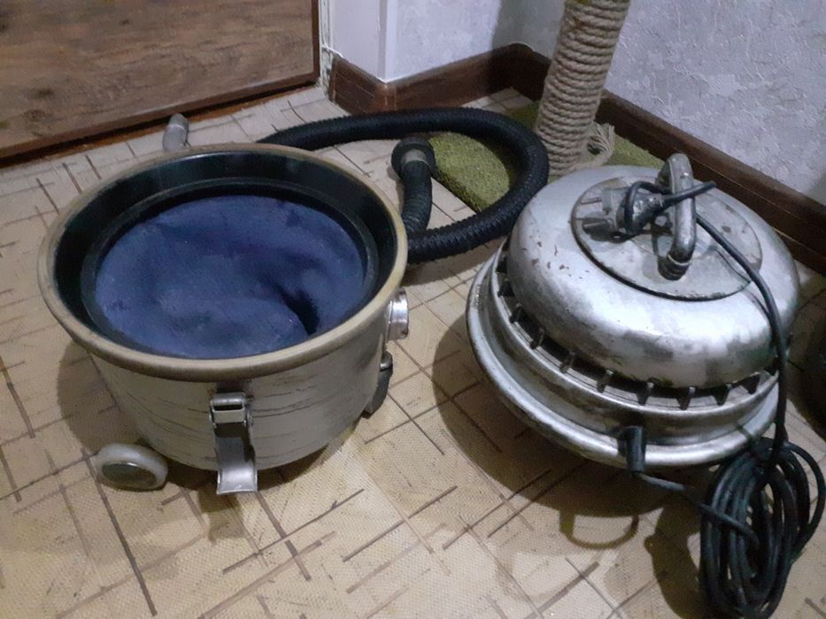 Пылесос Урал Советский