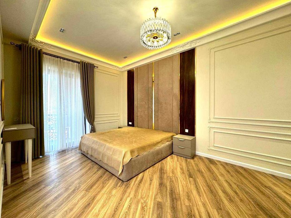 ЖК Parisien! Сдается люкс квартира /3-х комнатная