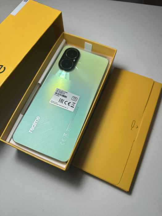 Телефон Realme C67