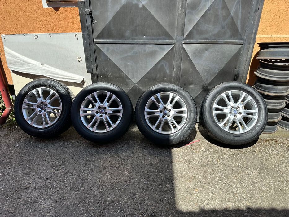 Set jante R18 5x108 originale Volvo cu 235/60R18 103V Cash sau Rate