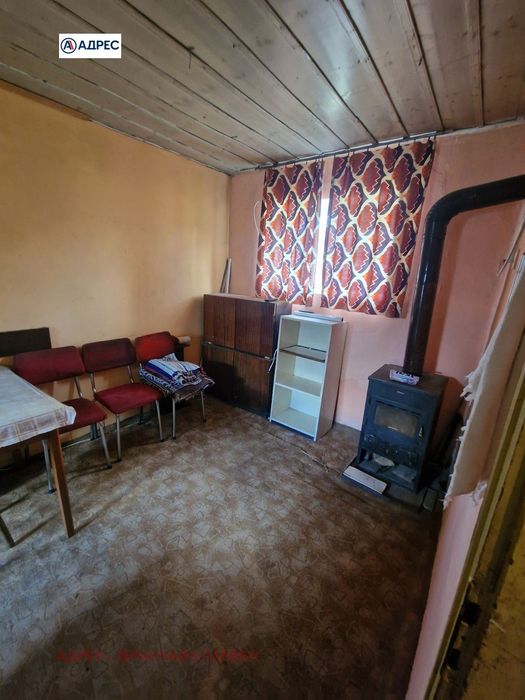 Къща в Плевен, област-с.Тодорово площ 80 цена 40000