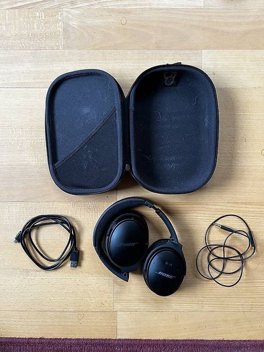 BOSE Quiet Comfort 35 2